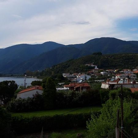Ενοικιαζόμενα Δωμάτια Γεωργία Σταμούλου Ровиес Экстерьер фото